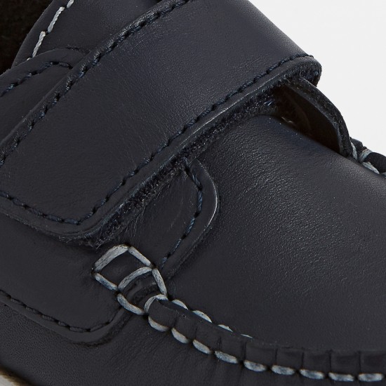 Boy boat shoes