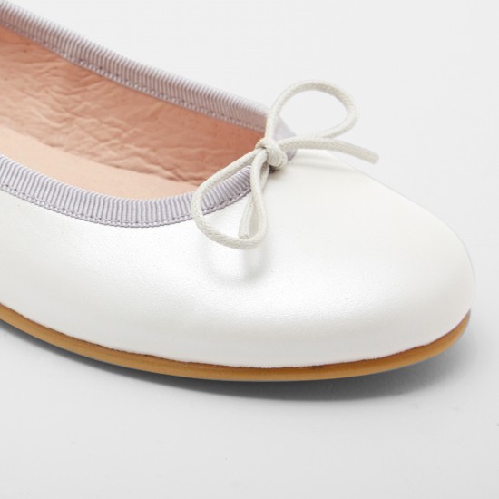 Girl leather ballet flats