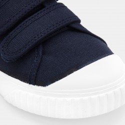Boy canvas tennis shoes