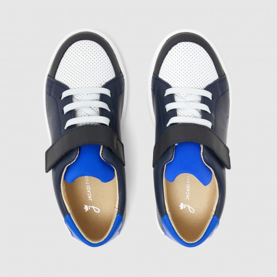 Boy tennis shoes