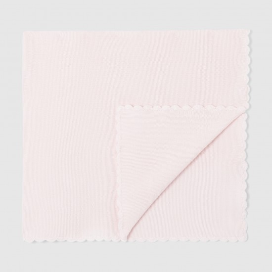 Scalloped blanket