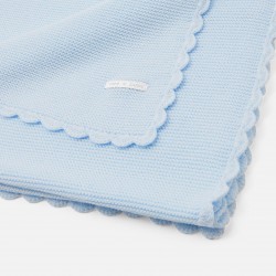 Scalloped blanket