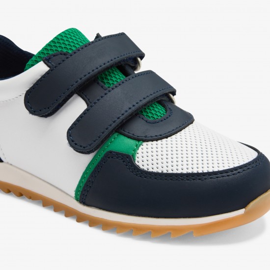 Child running-style trainers